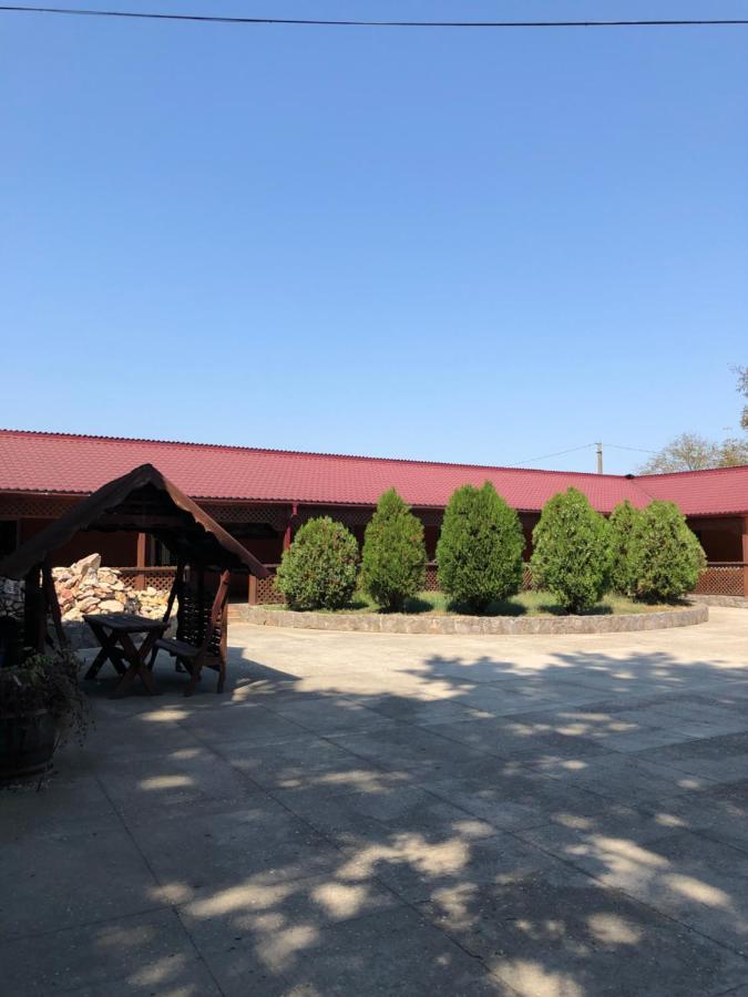 Bed and Breakfast Holiday Perekrestye Экстерьер фото